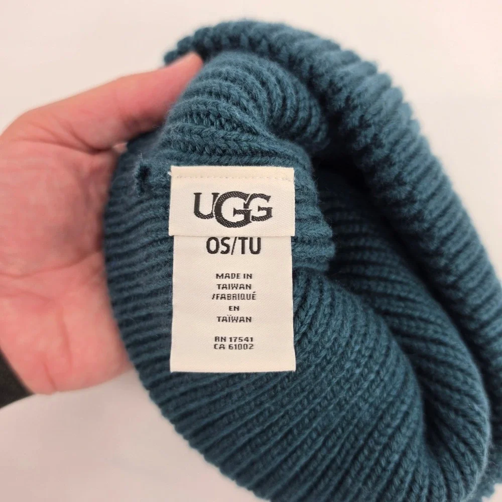 UGG Australia Beanie Hat Mens OS Teal Blue Ribbed Knit Cuffed Logo Patch Winter